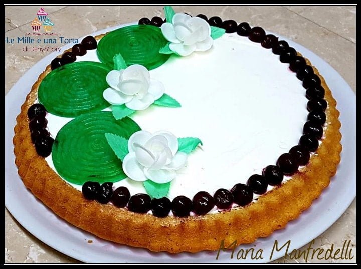 Crostata Morbida Con Confettura Di Ciliegie E Crema Allo Yogurt Con Panna Montata Ricetta Bimby