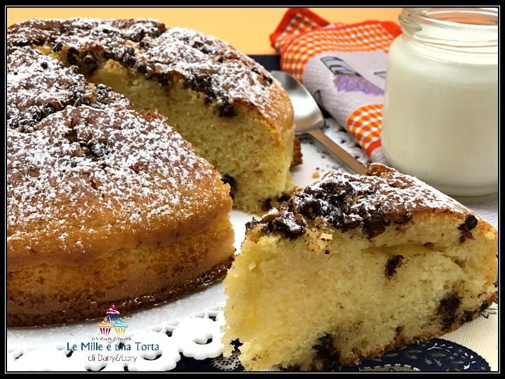 TORTA 5 MINUTI sofficissima allo yogurt e gocce di cioccolato